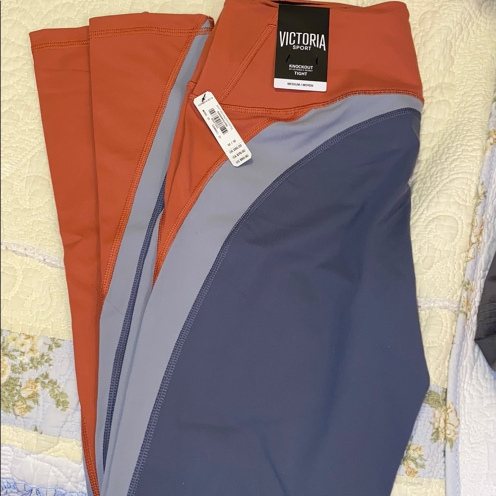 NWT - Victoria’s Secret legging